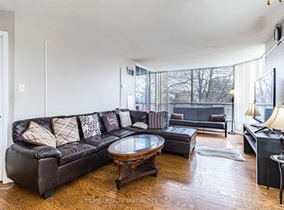 22 Hanover Rd #210, Brampton, ON L6S5K7