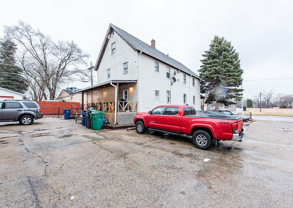 716 10th St, Waukegan, IL 60085 Zillow