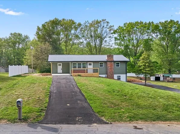 225 Lisa Ln, Piney Flats, TN 37686
