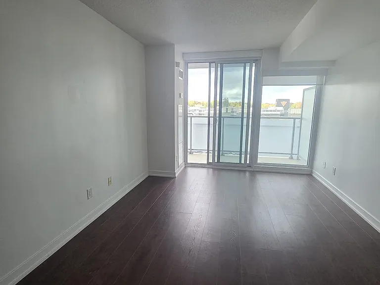 72 Esther Shiner Blvd #311-10 — Photo 9
