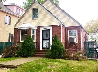 14712 Jewel Ave, Flushing, NY 11367