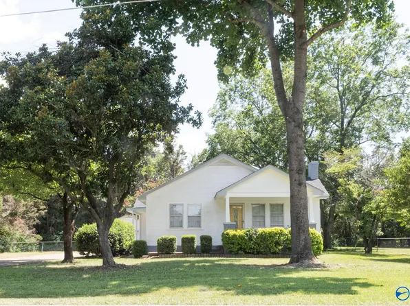 1315 Tillison Rd, East Gadsden, AL 35903