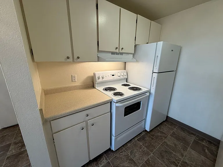 441 Senate St NW — Photo 7
