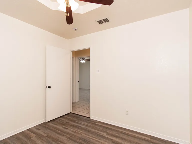 11 Basswood Ct — Photo 13