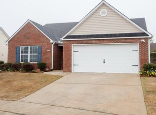 940 Village View Cir, Loganville, GA
