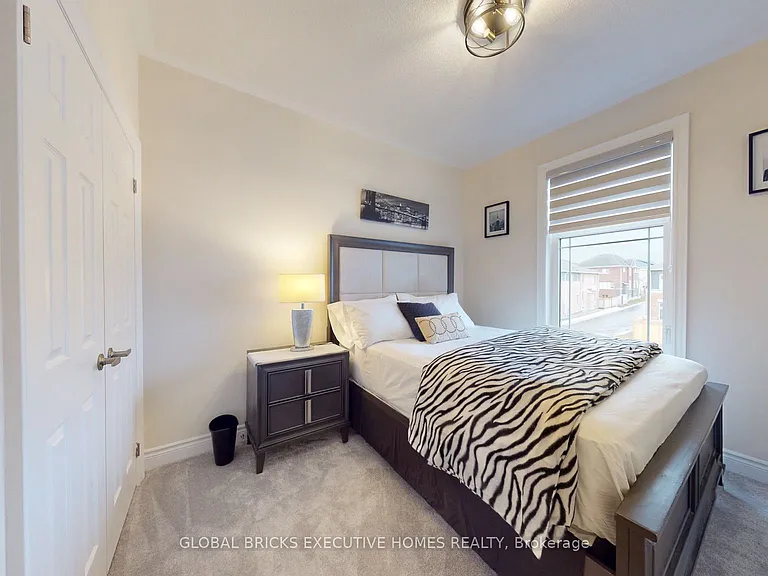 1124 Baltic Ln — Photo 16
