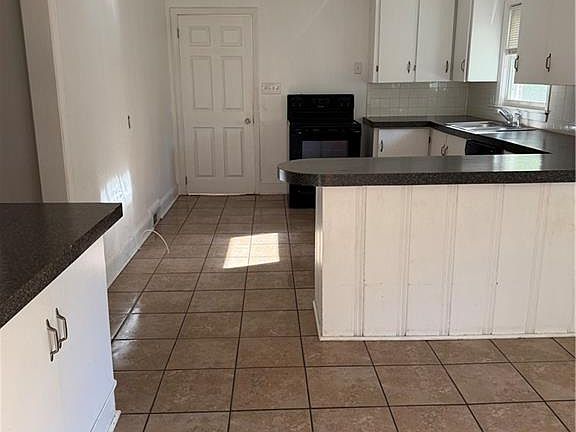 5th image of 439 Meadowview Dr