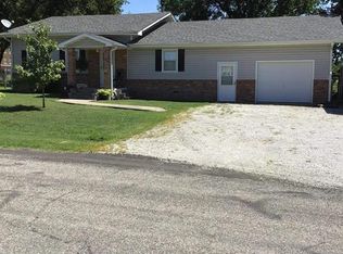 820 River St, Altoona, KS 66710