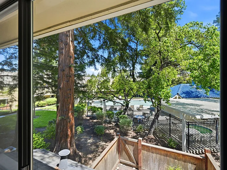 721 Center Ave — Photo 25