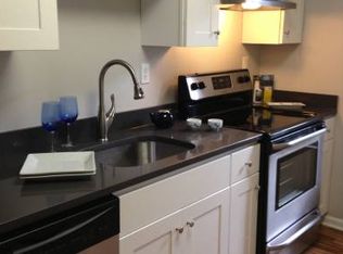 70 W Main St APT 17, Milford, CT 06460