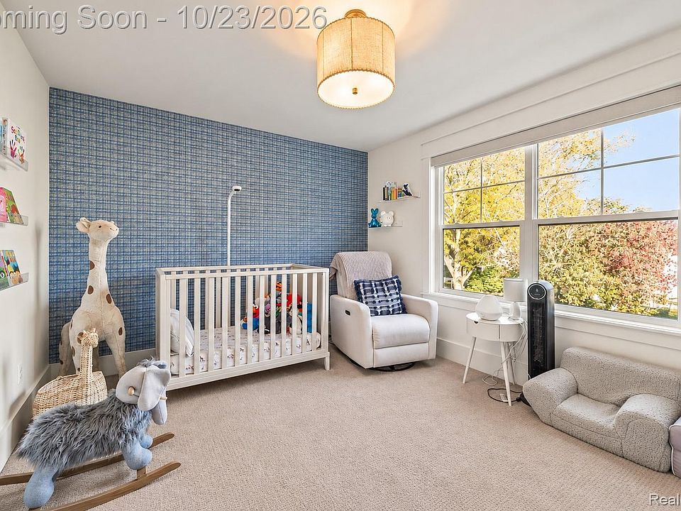 1010 Mclean Ave, photo 22