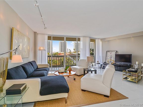 2nd image of 1000 Island Blvd #508