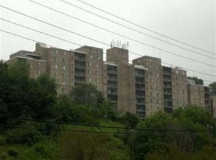 2120 Greentree Rd APT 105E, Pittsburgh, PA 15220