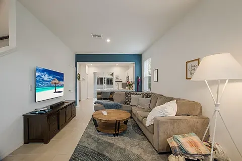 6264 Fairmont Ln — Photo 10