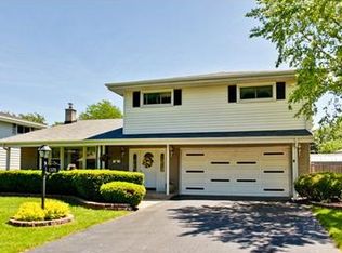1325 E Mulberry Ln, Mount Prospect, IL