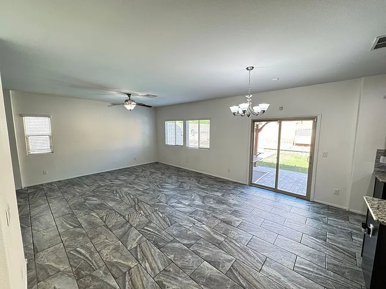 8123 Mosaic Sunrise Ln — Photo 3