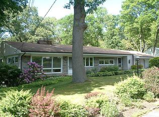 99 Shenandoah Rd, Warwick, RI 02886