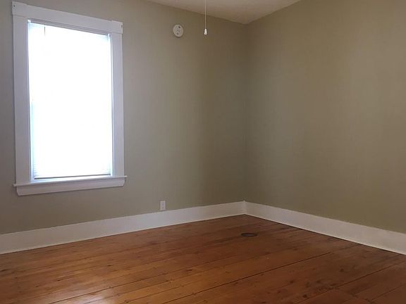 5th image of 42 Kirtland St #1