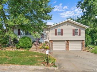300 Richard Dr, Washington, MO 63090