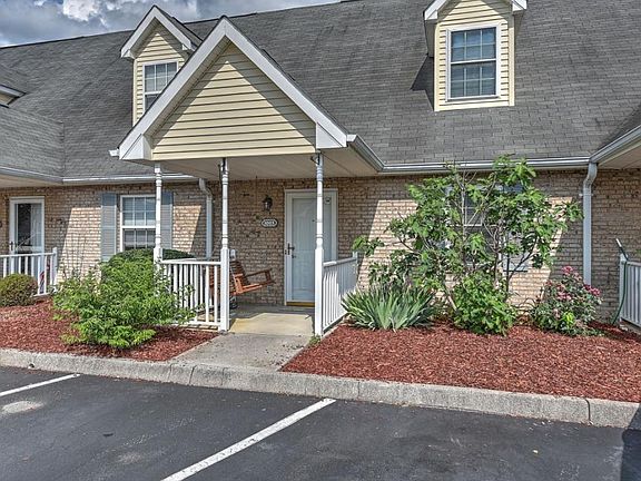 2nd image of 1003 Milton Ct