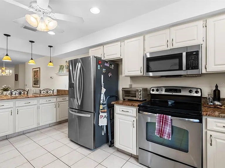 1415 Langley Dr — Photo 21