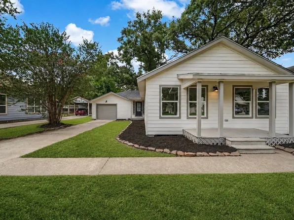 717 Clayton St, Tomball, TX 77375