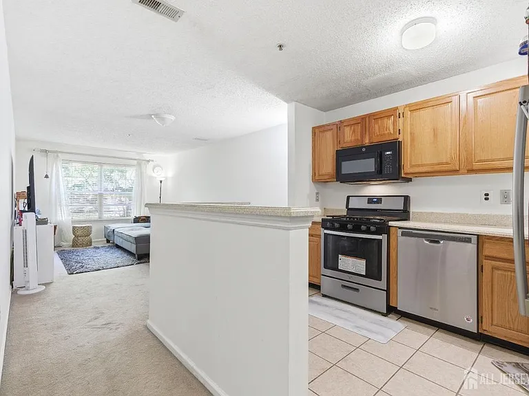 15 Wilmbelton Ct — Photo 6