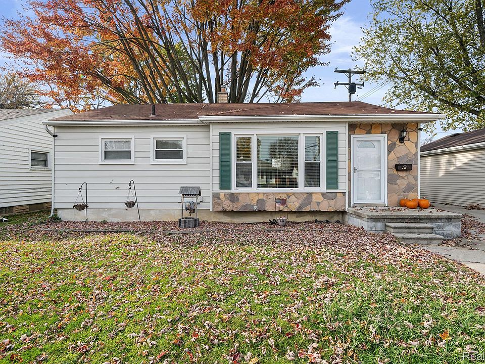 1st image of 29297 Commonwealth St