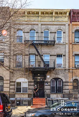 Rented by Brooklyn High Rise LLC | media 17