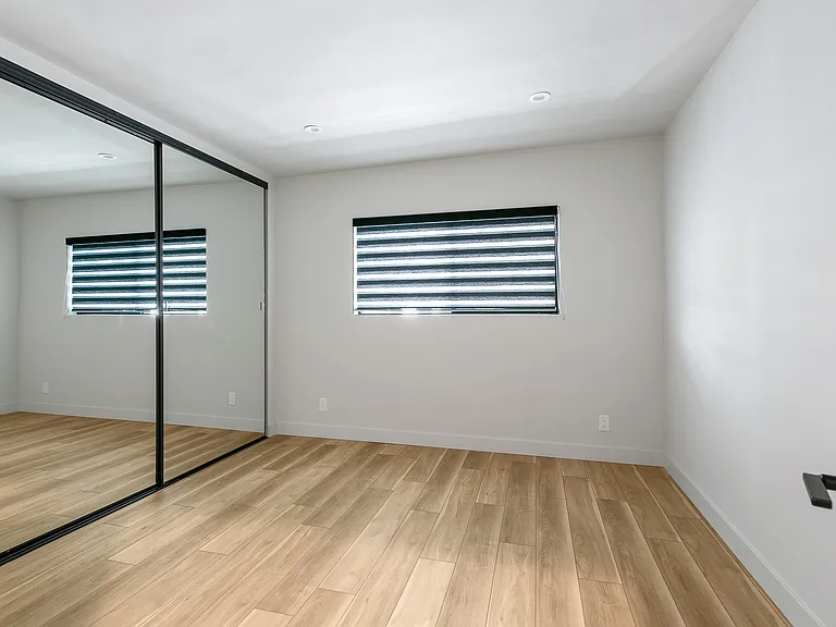 1917 Montrose St #8 — Photo 7
