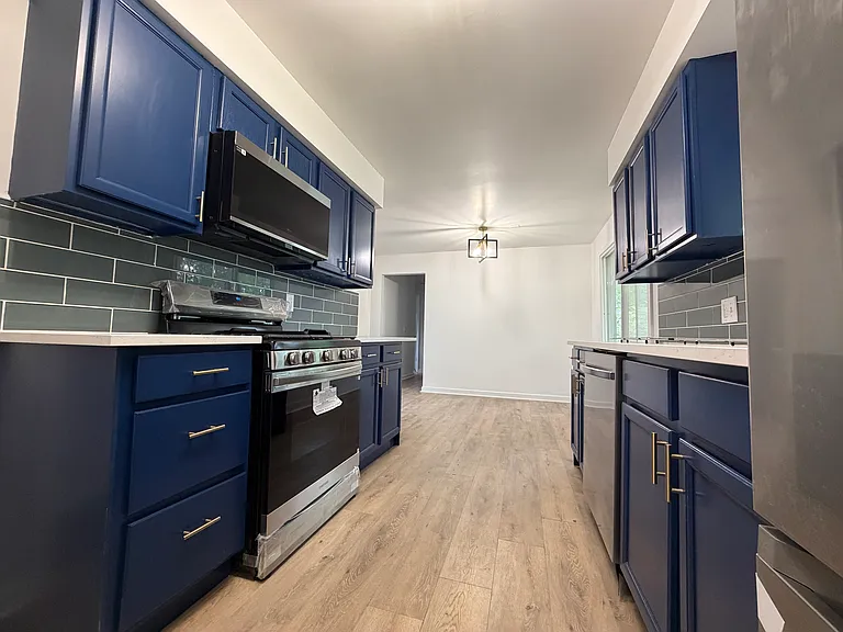 3202 W Birkshire Dr — Photo 17