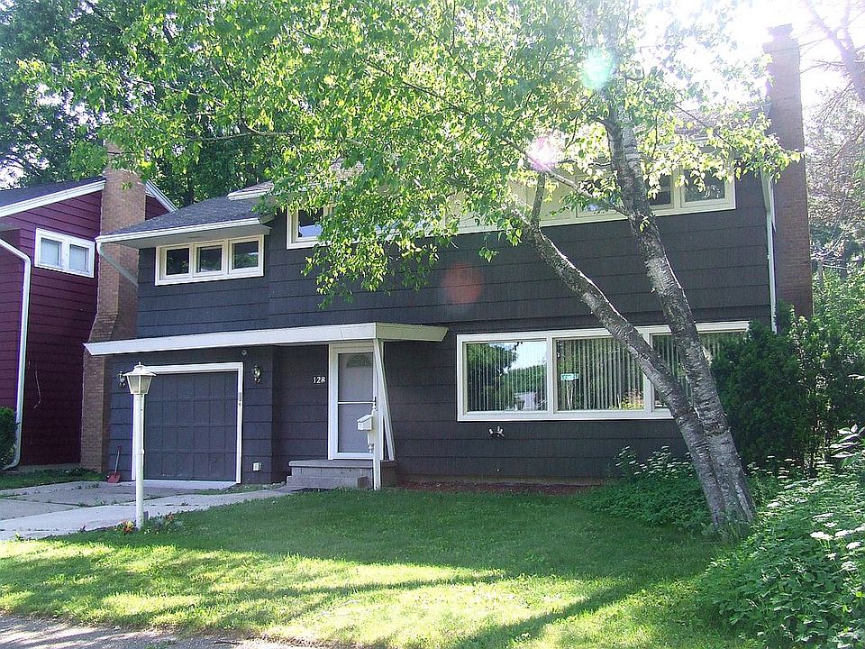 2nd image of 128 Larch St