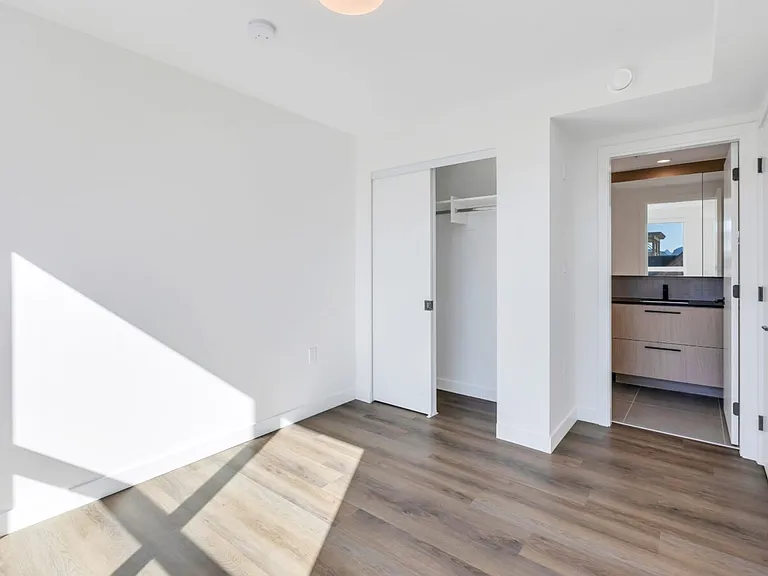 38012 3rd Ave — Photo 15