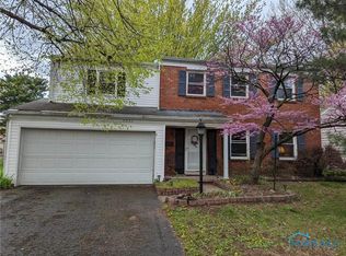 4537 Longfellow Rd, Sylvania, OH 43560