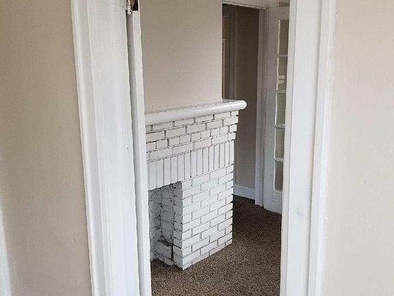 2nd image of 3360 Desota Ave #Up