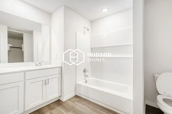 471 Bobbie St — Photo 11
