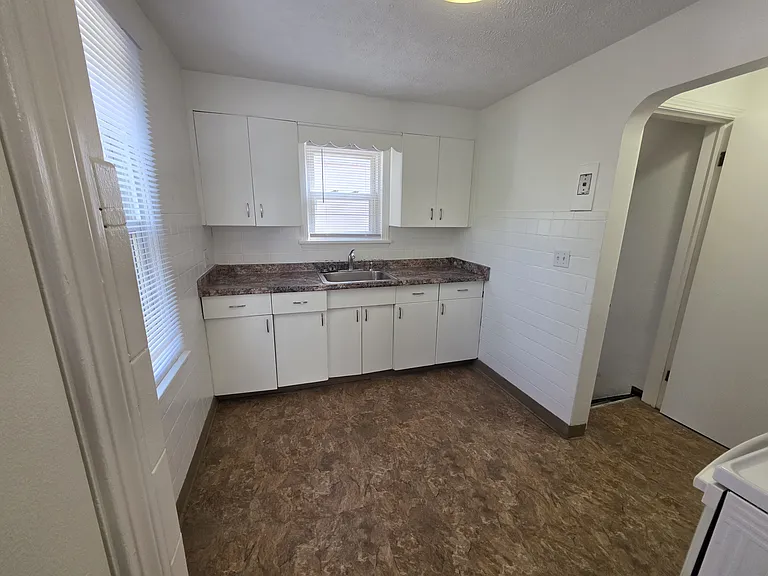 6365 Seminole Trl — Photo 2