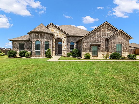 2nd image of 413 Green Ct