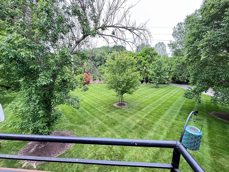 Amiot Dr — Photo 14