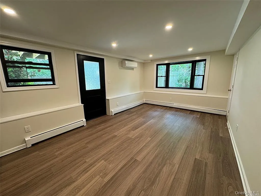 2 bed, 1.0 bath, 920 sqft, $2,600 — Photo 4