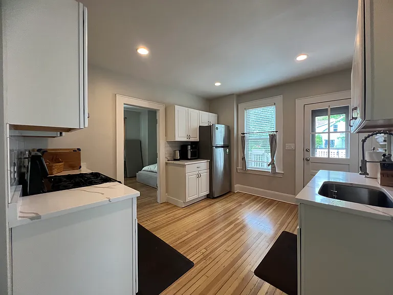324 Villa Ave — Photo 12