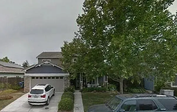 2808 Bellows St photo 1
