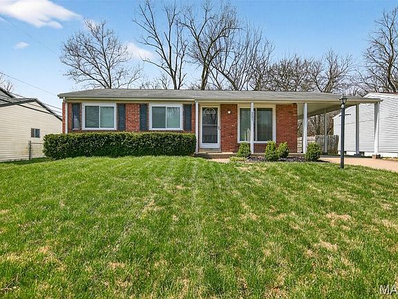 3rd image of 3051 Charmbrook Ln
