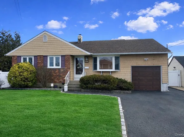 2337 Sycamore Avenue, Wantagh, NY 11793