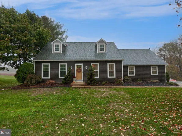 158 Valley View Dr, Ephrata, PA 17522
