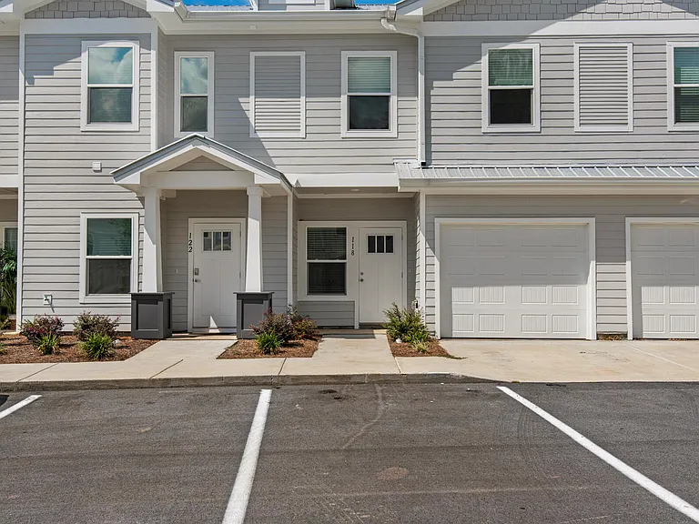 118 Date Palm Ln — Photo 18