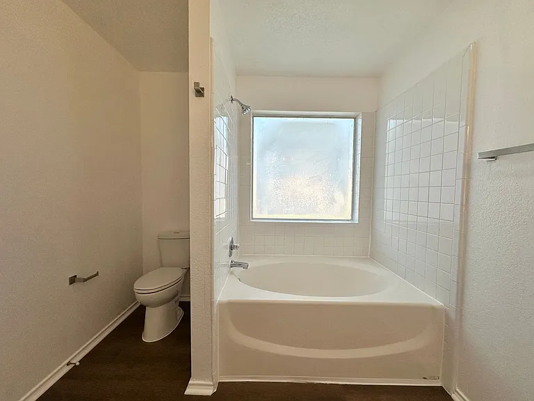 3102 Viewcrest Dr — Photo 21