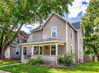 402 W Ashland Ave, Indianola, IA 50125