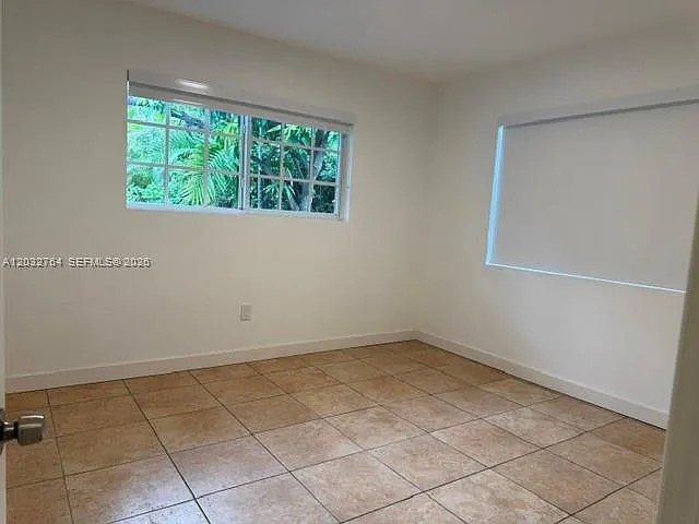 753 Navarre Ave — Photo 11
