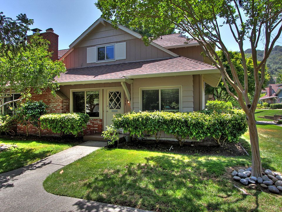 Welcome to 177 Miramonte Dr.
